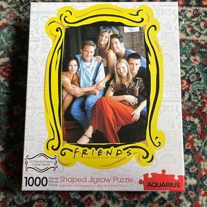 FRIENDS Jigsaw puzzle NWOT